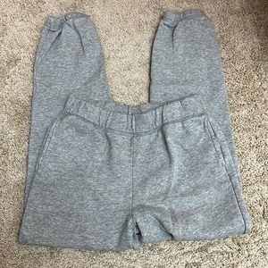 grey sweatpants!